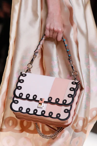 Look 87